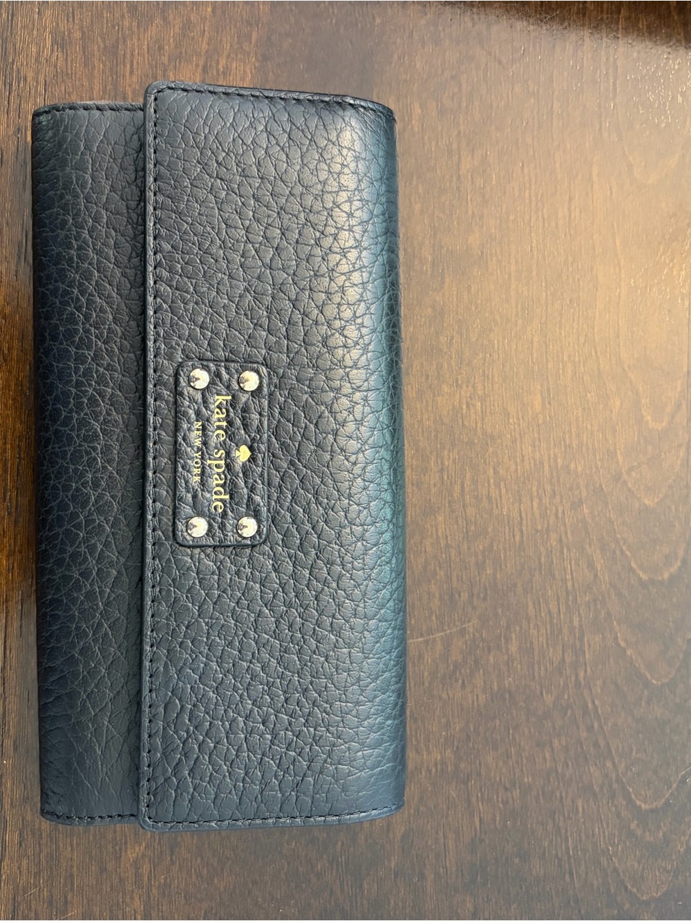 kate spade Black Pebbled Leather Continental Wallet with Gold Logo. Smoke free